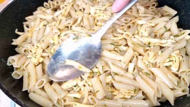 Беру макароны, 3 яйца и через 20 минут вкуснейший ужин готов! смотреть онлайн