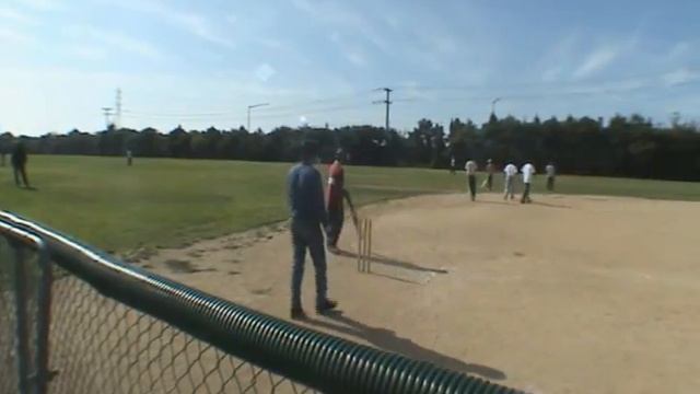 (09 June 2007) Satyam / Oracle Cricket Match - Part 05 смотреть онлайн