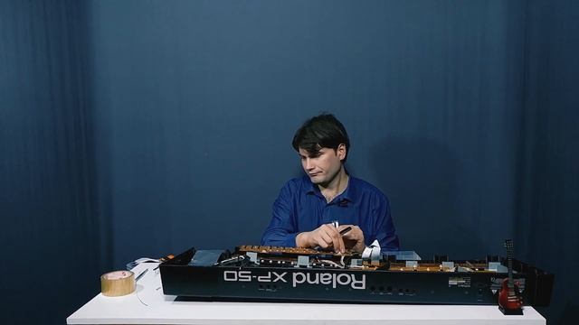Roland xp-50 Ремонт: Убираем шум, помехи и свист [ rESynths #3 ] смотреть онлайн