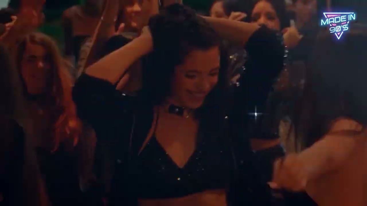 Bass Politix feat Myra Bro - The Heat Is On смотреть онлайн