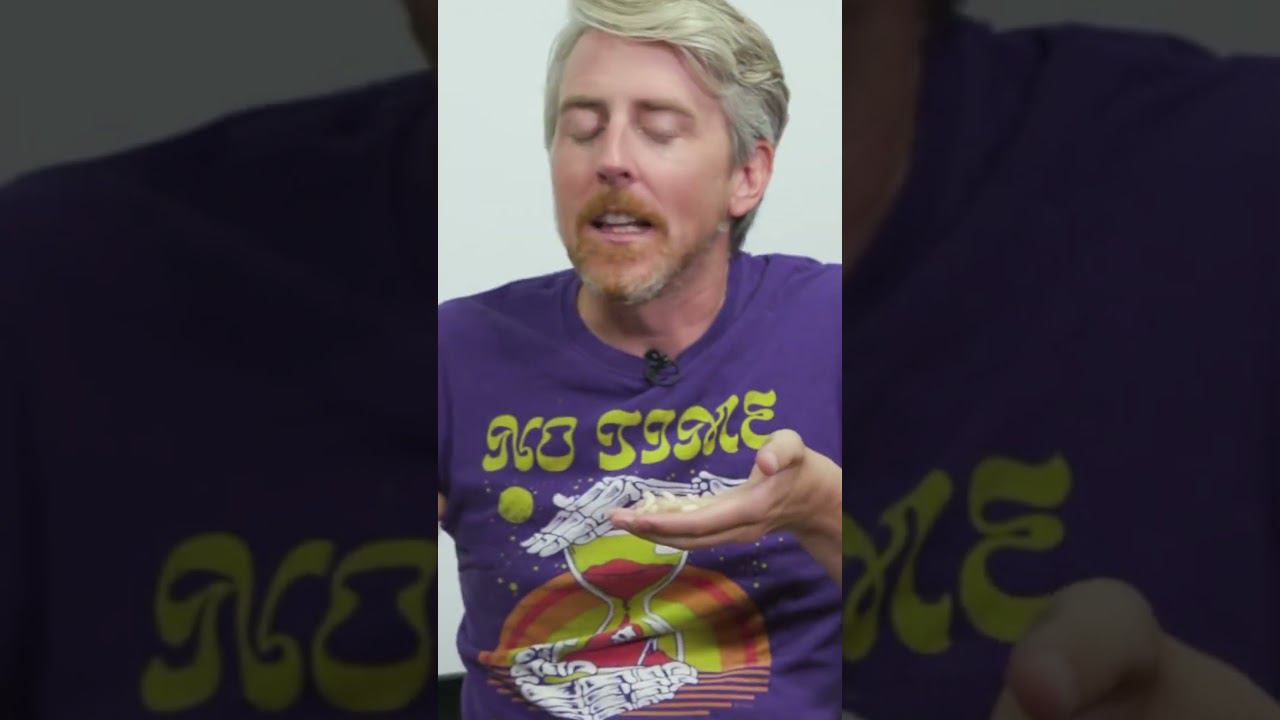 Сложности создания съедобных личинок для кино! #кино #секретыкино смотреть онлайн