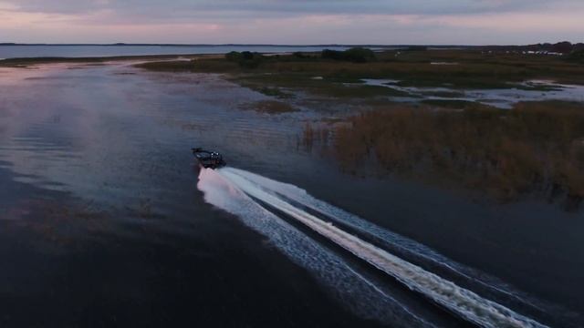 Hyper Lift Hull Reel смотреть онлайн