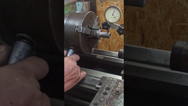 Видео для подписчика: Как выставить деталь с переворотом без биения . смотреть онлайн