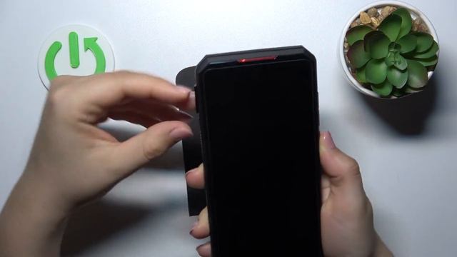 Cómo sacar la bandeja de tarjeta SIM y tarjeta de memoria en Oukitel K13 Pro смотреть онлайн