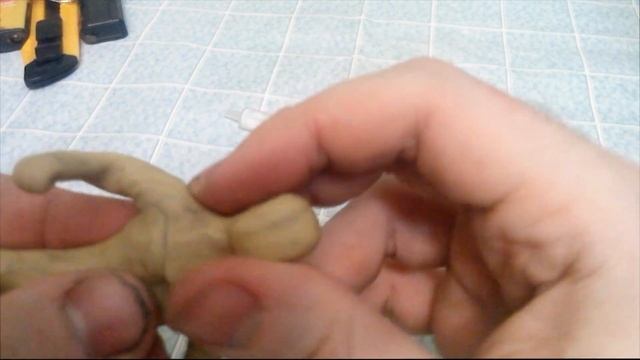Быстрая лепка из пластилина миниатюры человека. Примерная лепка. Уроки лепки. Видео лепка. смотреть онлайн