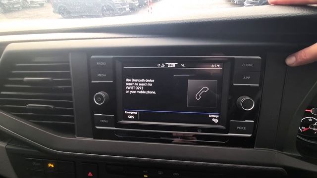 Volkswagen Transporter Kombi Highline | CE70WHG | Sinclair Van Centre Swansea смотреть онлайн