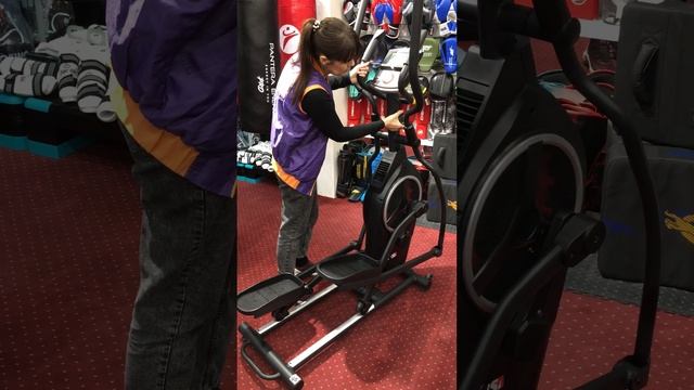 Эллиптический тренажер для дома. Спорт-товары Крыма. Орбитрек Спорт-ДвижОк USA STYLE SS-9502 смотреть онлайн