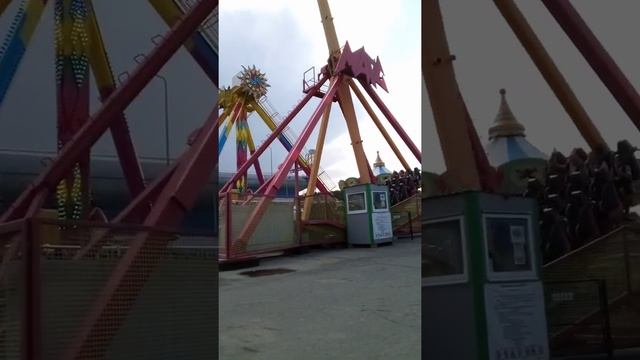 Большие качели МАРС Челябинск. парк KrazyLanb. смотреть онлайн