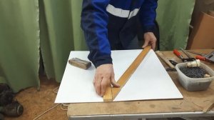 Делаем приспособление для торцевания досок ручной циркулярной пилой.