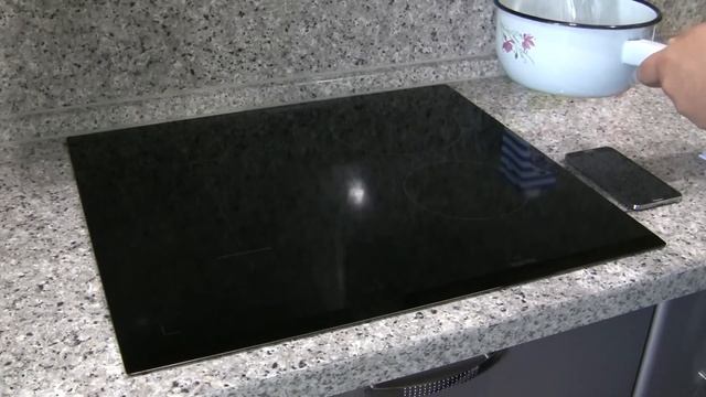 Индукционная электрическая плита Electrolux. смотреть онлайн