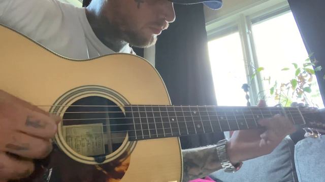 Can you play bluegrass on a OM/000 recording king RO-328 guitar? смотреть онлайн