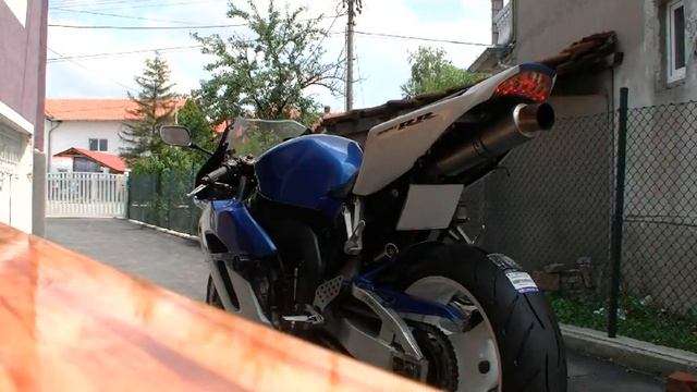 Danmoto+Metzeler Sportec M5 Honda CBR1000RR 04´- 05´ 2004-2005 смотреть онлайн