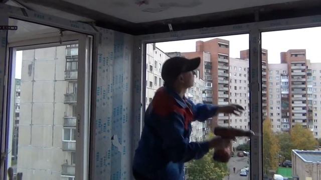 Петроокна: работа монтажников окон ПВХ 55