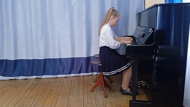 Заболотнова Мария (9 лет). Трещева Надежда (10 лет)
В. Коровицын 