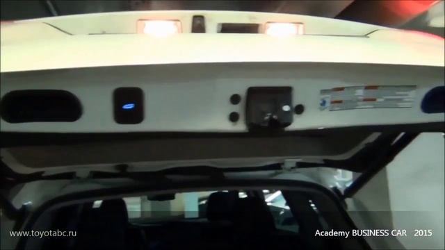 Как настроить положение двери багажника на Toyota Highlander смотреть онлайн