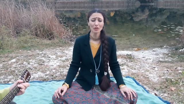 #mantra #meditare #kirtan      Om Namo Gurudev Namo