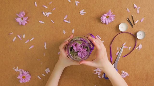 ЦВЕТОЧНЫЙ ПОДСВЕЧНИК смотреть онлайн