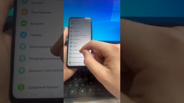 Видеообзор Honor 9X 4/128GB К134КН0009047 смотреть онлайн