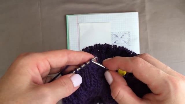 ВЯЗАНАЯ ШАПКА СПИЦАМИ ДЛЯ ВСЕХ ВОЗРАСТОВ"BLUEBERRY HAT" KNITTED HAT смотреть онлайн