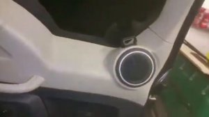 Открытие задней двери Mitsubishi pajero 4