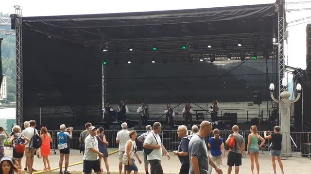 125. Полька на озере Блэд смотреть онлайн