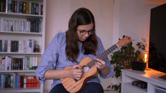 Fingerstyle Ukulele - Can't help falling in love (by Elvis Presley) - Cover + tabs смотреть онлайн