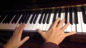 БАХ И.С.  МЕНУЭТ РЕ МИНОР ИЗ НОТНОЙ ТЕТРАДИ А.М. БАХ ИНТОНИРУЕМ И СЧИТАЕМ