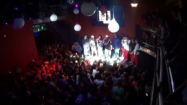 ME PRENDERAM? FESTA FANTASIA + CAMERA DO BEIJO - Gabriel Gomes смотреть онлайн