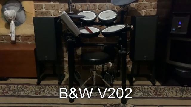VINTAGE SPEAKER BATTLE: MEDIUM SIZE Monitor Audio Ma4 vs B&W V202 vs Bose Studiocraft ST300 смотреть онлайн