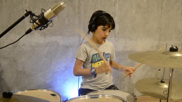 Dua Lipa - Don't start now ( 8 years old drummer ) TWINS AND DRUMS 👨🏻🤝👨🏼😎 (DRUM COVER) смотреть онлайн