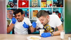 Пробуем самые острые перцы и соусы