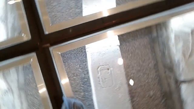 Псков, музей, кирпичи среди картин. смотреть онлайн