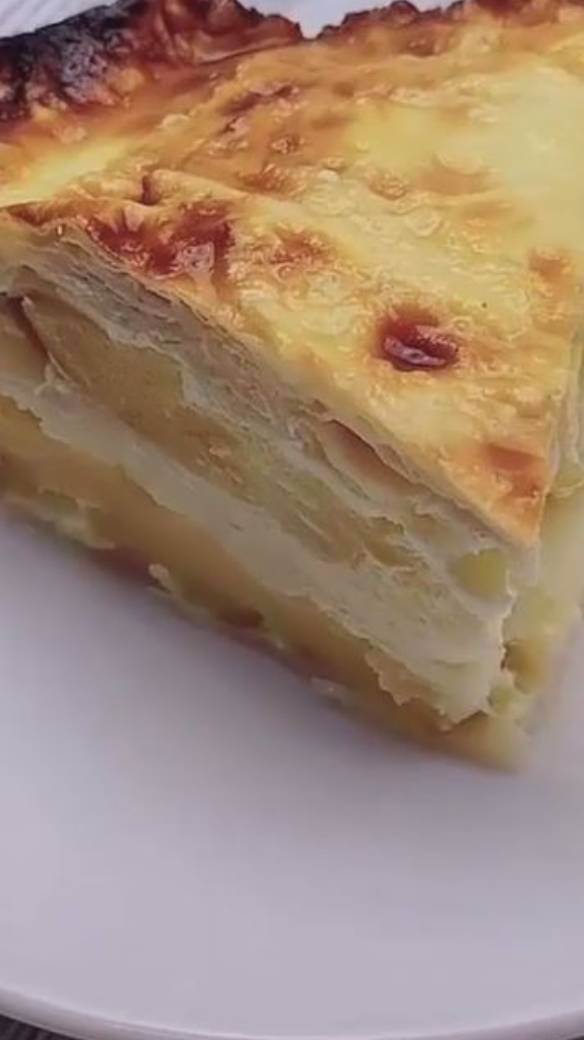 Никогда не ДОГАДАЕШЬСЯ, что там ЛАВАШ!И не надо с ТЕСТОМ возиться👍Ленивая ачма из лаваша и яблок смотреть онлайн