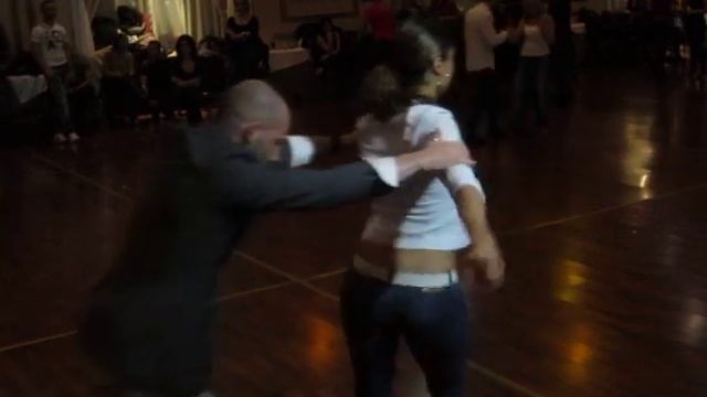 ATACA y LA ALEMANA Baile social en Bachata con Sentimiento 2012.MOV смотреть онлайн