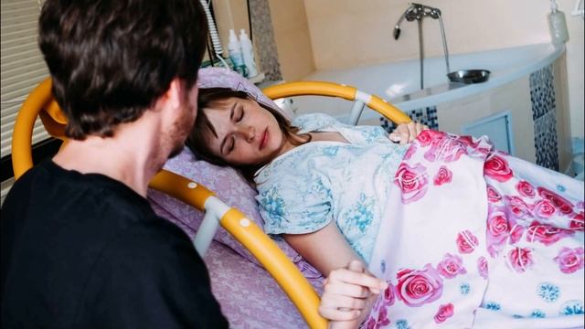 ПАРТНЕРСКИЕ РОДЫ | 10 самых сложных моментов для мужчин во время родов смотреть онлайн