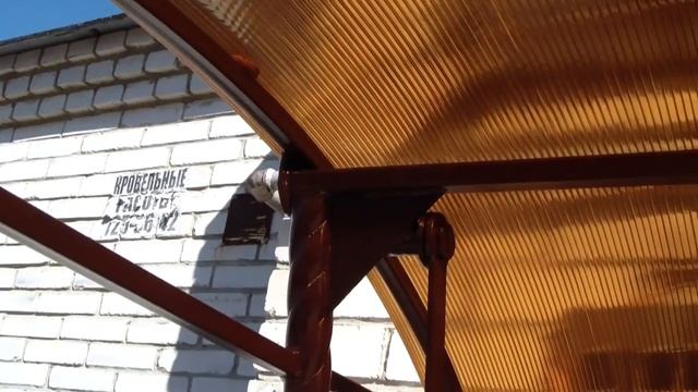 Садовые качели из профильной трубы с коваными элементами смотреть онлайн