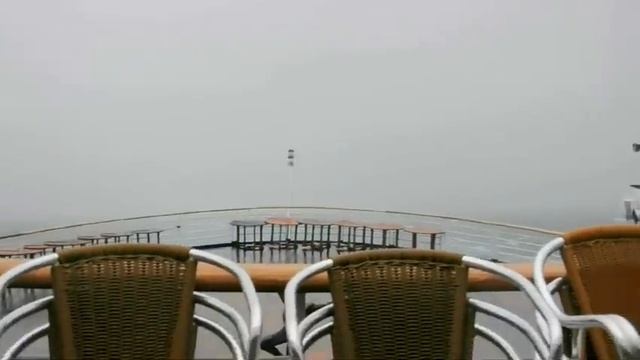 Massive storm force waves causes cruise ship to fly, sort of!!! смотреть онлайн