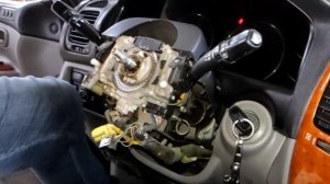 Land Cruiser 100. Замена шлейфа подушки безопасности водителя.