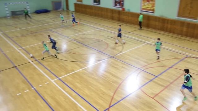 12.11.2017 г. дети 2005-06 гр. ФК "Крылья" - ФК "Олимп"(развилка) смотреть онлайн