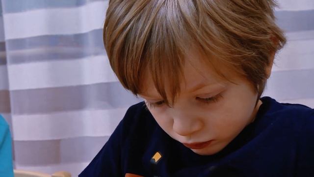 Пластилинография. Украшение варежки. смотреть онлайн