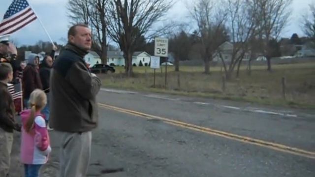 Cortland, NY - Ithaca's Fallen Marine Motorcade.AVI смотреть онлайн