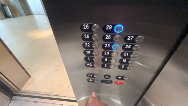 SLOW Otis Gen2 & SkyRise Traction Elevators @ Marriott Marquis, Houston TX смотреть онлайн