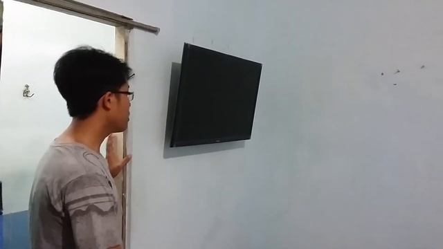 How To Remove TV From Bracket смотреть онлайн