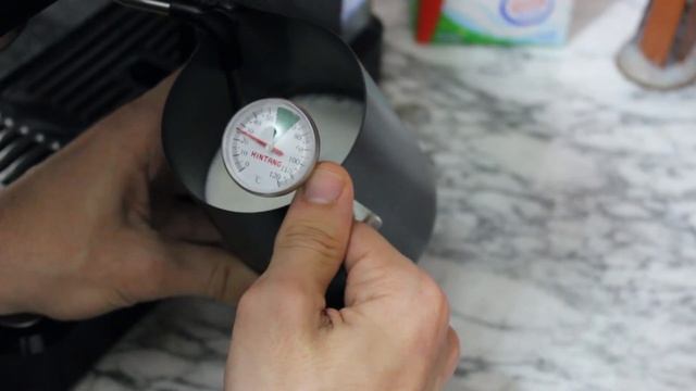Making Latte art using home coffee machine KRUPS 3440 смотреть онлайн