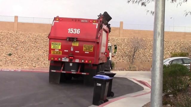 Republic Services - Autocar Xpeditor Heil Python on Trash (1536) смотреть онлайн