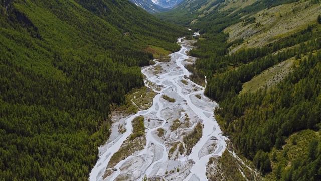 RUSYA'DAKİ KÜRTLER KİMDİR, NÜFUSLARI NE KADAR, NASIL YAŞIYORLAR смотреть онлайн