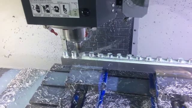 Высокоскоростное фрезерование на станке HAAS VF2SS1, модуль IMachining.  HAAS VF2SS1, IMachining