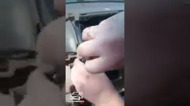 Снятие декоративной панели и установка Андроид Honda Elysion смотреть онлайн