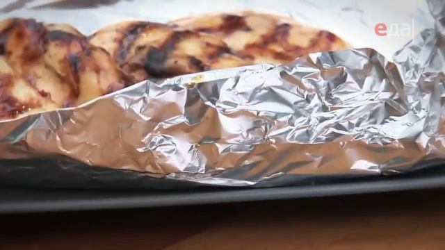 Лосось на решетке. Гриль-салат с курицей и креветками смотреть онлайн