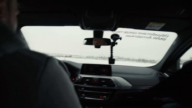 ОГРОМНЫЙ ПАУЭРЛИФТЕР ДРИФТИТ НА МАЛЕНЬКОМ СМАРТЕ смотреть онлайн